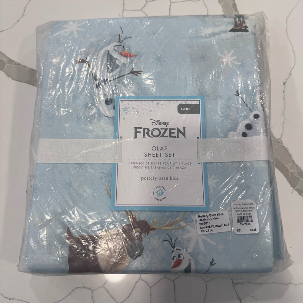 Pottery barn kids Disney Frozen Olaf Sheet Set